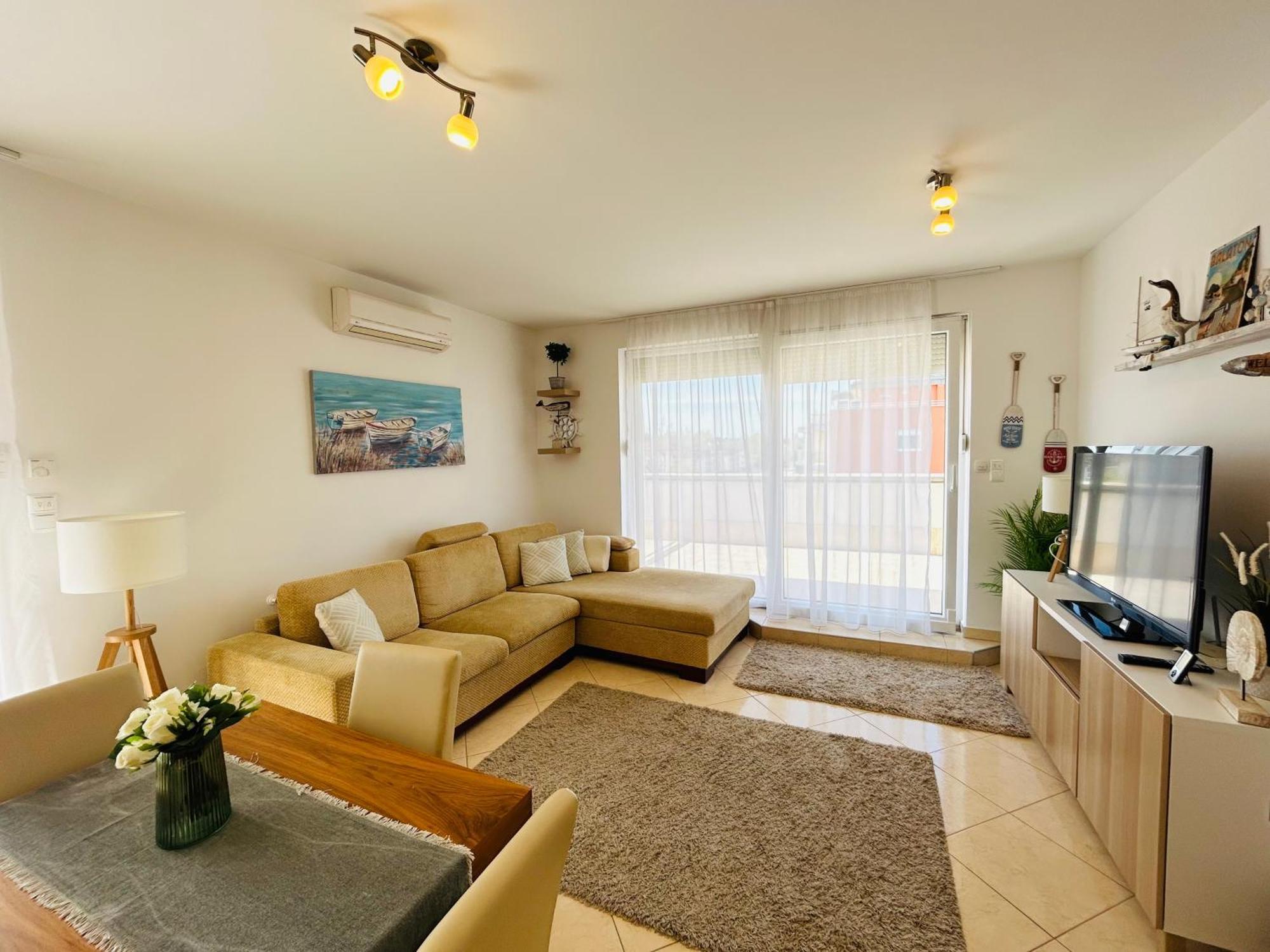 Апартаменты Merland Premium Penthouse - Lakeview *